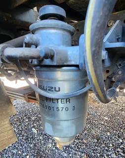 Isuzu 4JJ1-TC Fuel / Water Separator for a 2013 Isuzu Reach