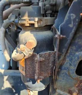 Mack E7 Fuel / Water Separator for a 1997 Mack CH612
