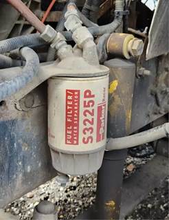 Mercedes-Benz MBE 4000 Fuel / Water Separator for a 2005 Sterling A9500