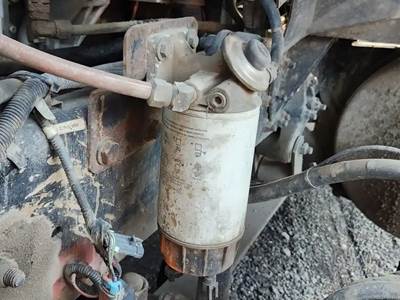 Mercedes-Benz MBE 4000 Fuel / Water Separator for a 2007 Sterling A9500