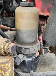 Mercedes-Benz MBE 926 Fuel / Water Separator for a 2006 Freightliner M2 106