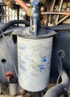 Mercedes-Benz OM460LA Fuel / Water Separator for a 2006 Sterling L9500