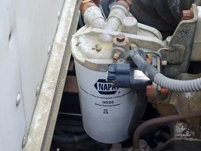 Mitsubishi 6D34-1AT2 Fuel / Water Separator for a 2000 Mitsubishi FH211