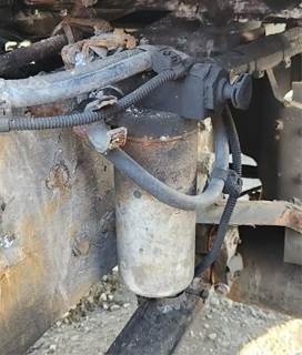 Paccar PX-6 Fuel / Water Separator for a 2009 Kenworth T300