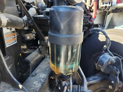 Paccar PX-7 Fuel / Water Separator for a 2023 Kenworth T280