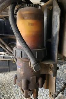 Paccar PX-8 Fuel / Water Separator for a 2012 Kenworth T270