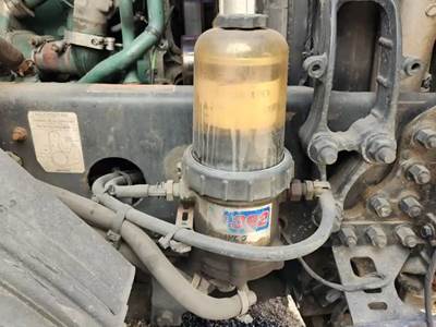 Volvo D13 Fuel / Water Separator for a 2015 Volvo VNL