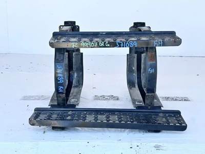 International DuraStar 4300 Right Fuel Tank Strap / Bracket