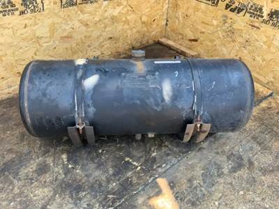 Chevrolet W4500 Right Fuel Tank