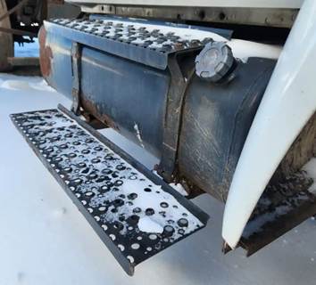 Ford F-650 Right Fuel Tank