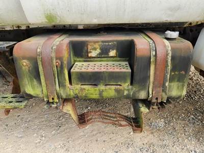 Ford F-650 Right Fuel Tank