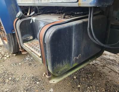 Ford F-700 Left Fuel Tank for a 1994 Ford F700