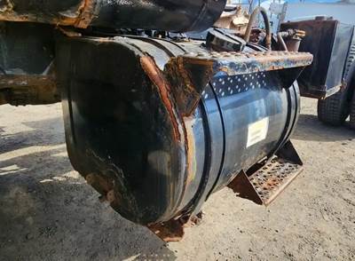 Ford LN8000 Left Fuel Tank