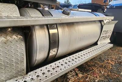 Freightliner Cascadia 113 Left Fuel Tank