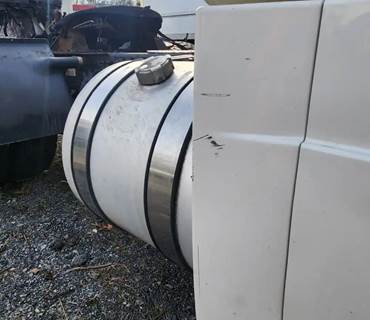 Freightliner Cascadia 113 Right Fuel Tank