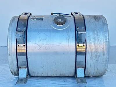 Freightliner Cascadia 116 Left Fuel Tank for a 2020 Freightliner Cascadia 116 Day Cab