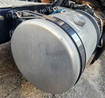 Freightliner Cascadia 116 Right Fuel Tank for a 2020 Freightliner Cascadia 116 Day Cab