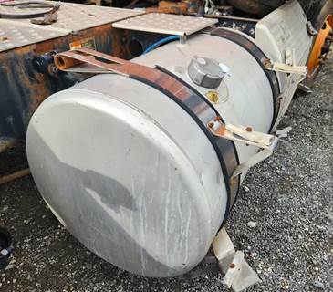 Freightliner Cascadia 116 Right Fuel Tank for a 2019 Freightliner Cascadia 116 Day Cab
