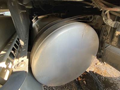 Freightliner Cascadia 125 Left Fuel Tank