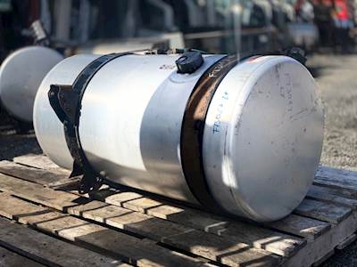 Freightliner Cascadia 125 Left Fuel Tank