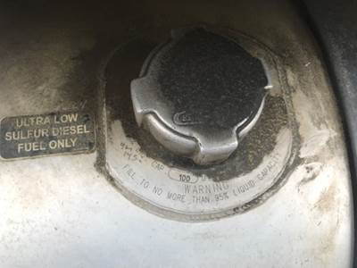 Freightliner Cascadia 125 Right Fuel Tank