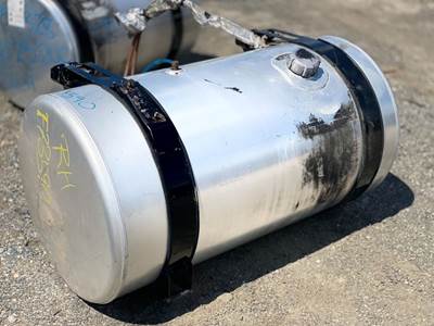 Freightliner Cascadia 125 Right Fuel Tank