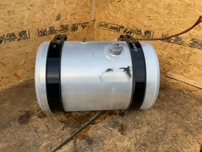 Freightliner Cascadia 125 Right Fuel Tank