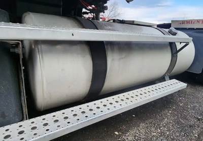Freightliner Cascadia 125 Left Fuel Tank