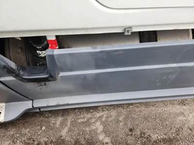 Freightliner Cascadia 125 Left Fuel Tank