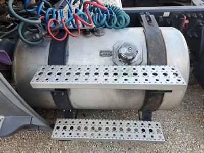 Freightliner Cascadia 125 Left Fuel Tank