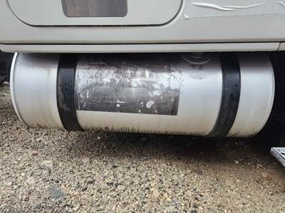 Freightliner Cascadia 125 Right Fuel Tank