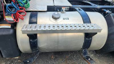 Freightliner Cascadia 126 Left Fuel Tank