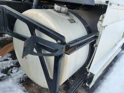 Freightliner Cascadia 126 Right Fuel Tank