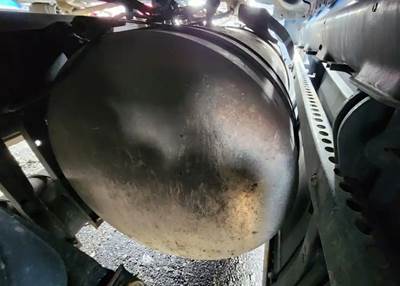 Freightliner Cascadia 126 Left Fuel Tank