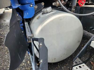 Freightliner Cascadia 126 Left Fuel Tank