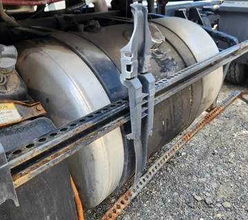 Freightliner Cascadia 126 Left Fuel Tank