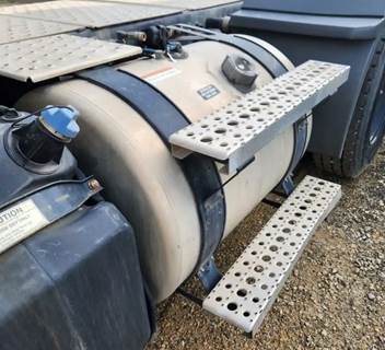 Freightliner Cascadia 126 Left Fuel Tank
