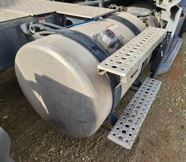 Freightliner Cascadia 126 Right Fuel Tank