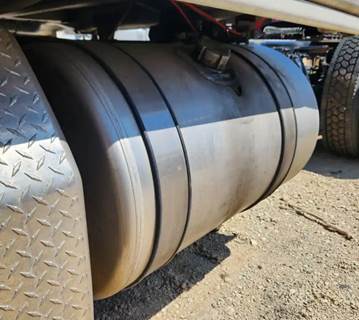 Freightliner Cascadia 126 Left Fuel Tank