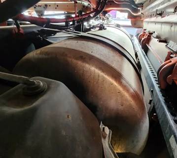 Freightliner Cascadia 126 Left Fuel Tank