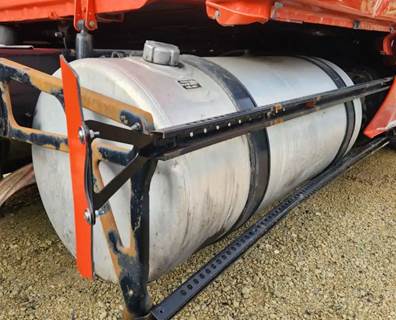Freightliner Cascadia 126 Right Fuel Tank