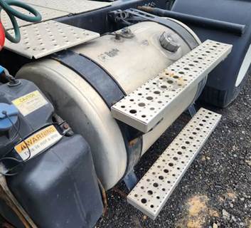 Freightliner Cascadia 126 Left Fuel Tank