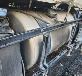 Freightliner Cascadia 126 Left Fuel Tank
