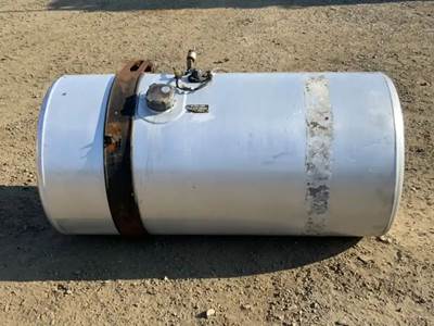 Freightliner Cascadia 132 Left Fuel Tank