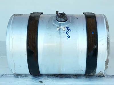 Freightliner Cascadia 132 Right Fuel Tank