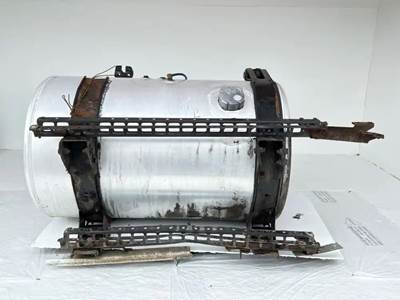 Freightliner Cascadia 132 Right Fuel Tank
