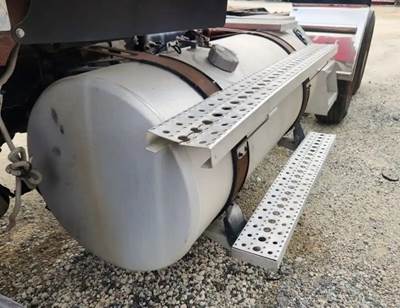 Freightliner Columbia 112 Left Fuel Tank