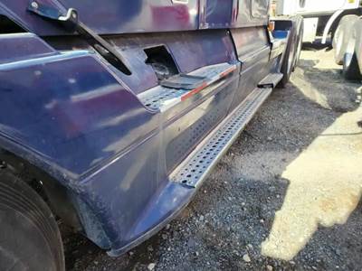 Freightliner Columbia 120 Left Fuel Tank