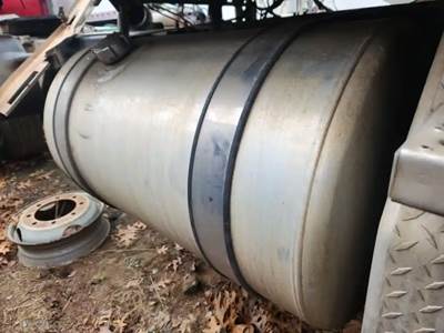 Freightliner Coronado 122 Right Fuel Tank for a 2013 Freightliner Coronado 12