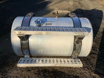 Freightliner Coronado 122 SD Right Fuel Tank for a 2019 Freightliner 122SD